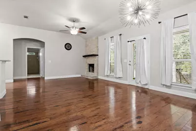 537 Shady Oaks Trail, Burleson, TX 76028 - Photo 8