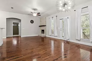 537 Shady Oaks Trail, Burleson, TX 76028 - Photo 8