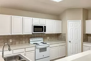 8429 Beaufort Ct, Fort Worth, TX 76123 - Photo 10