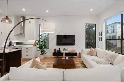 5912 Lindell Avenue #101, Dallas, TX 75206 - Photo 2