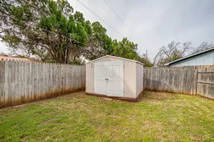 1116 Heather Ct, Benbrook, TX 76126 - Photo 36