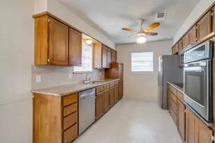 1116 Heather Ct, Benbrook, TX 76126 - Photo 20