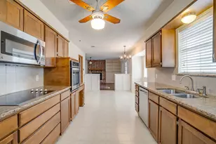 1116 Heather Ct, Benbrook, TX 76126 - Photo 24