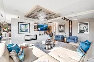 4005 Gaston Ave, Dallas, TX 75246 - Photo 6