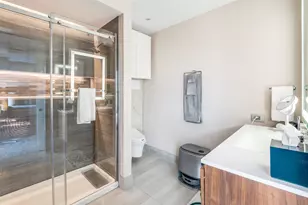 4005 Gaston Ave, Dallas, TX 75246 - Photo 20