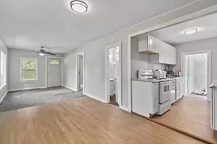 304 S Colorado St, Whitney, TX 76692 - Photo 6