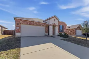 1520 Waggoner Dr, Aubrey, TX 76227 - Photo 2