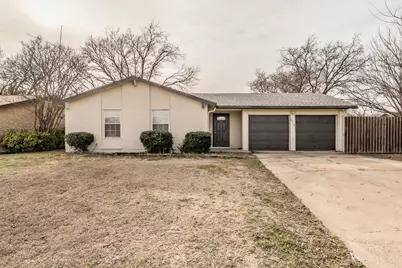 2712 Allen Avenue, Arlington, TX 76014 - Photo 1