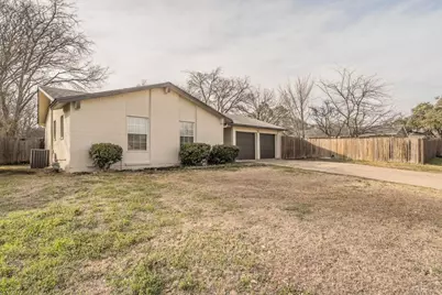 2712 Allen Avenue, Arlington, TX 76014 - Photo 2