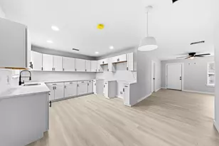 2516 Marfa Ave, Dallas, TX 75216 - Photo 18