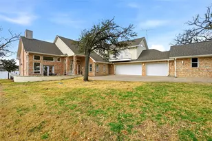 143 Blackfoot Trail, Gainesville, TX 76240 - Photo 2