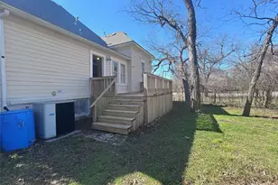 931 N 12th St, Waco, TX 76707 - Photo 36