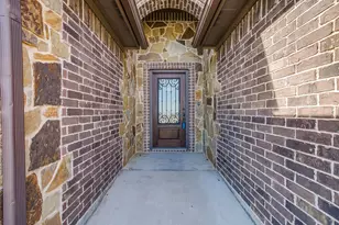 110 Hummingbird Dr, Weatherford, TX 76088 - Photo 2