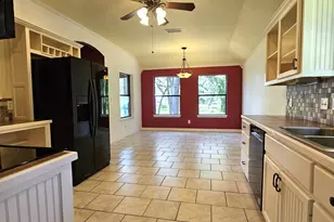 5731 N Cape Dr, Chandler, TX 75758 - Photo 20