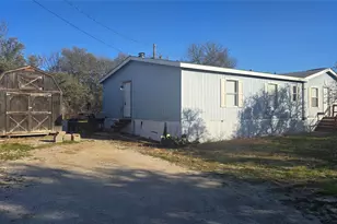 2833 Highland Rd, Springtown, TX 76082 - Photo 1