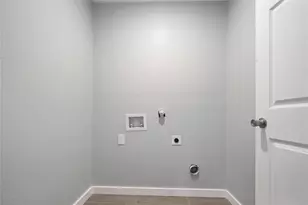 703 N Jester Ave, Dallas, TX 75211 - Photo 18