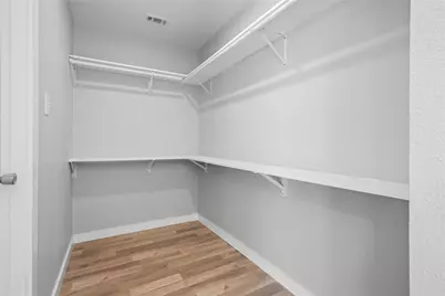 703 N Jester Avenue, Dallas, TX 75211 - Photo 16