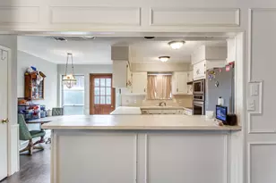 1756 Cynthia Ln, Hurst, TX 76054 - Photo 4