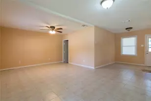 2515 Greenhurst Dr, Dallas, TX 75234 - Photo 4