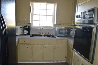 802 W Front Street, De Kalb, TX 75559 - Photo 12