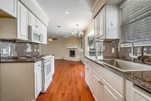 2713 Ridge Rd N, Fort Worth, TX 76133 - Photo 2