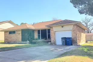 1226 Grinnell St, Dallas, TX 75216 - Photo 1