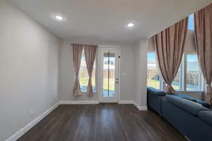 2136 Chapman Ln, Little Elm, TX 75068 - Photo 12