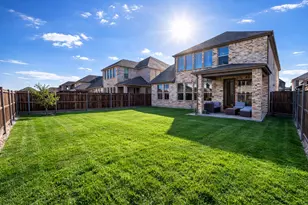 2136 Chapman Ln, Little Elm, TX 75068 - Photo 30