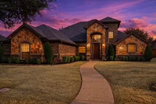 1105 McKenzie Dr, Mansfield, TX 76063 - Photo 2