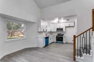 507 Parker Dr, Euless, TX 76039 - Photo 8