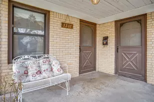 7207 Thurston Dr, Dallas, TX 75235 - Photo 4