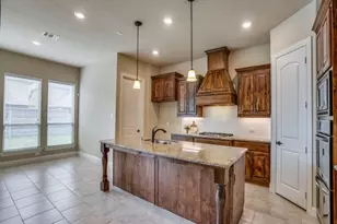 716 Sandbox Dr, Aubrey, TX 76227 - Photo 10