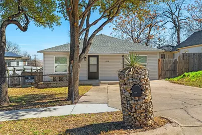 2118 Lee Avenue, Fort Worth, TX 76164 - Photo 1