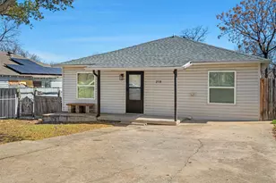 2118 Lee Ave, Fort Worth, TX 76164 - Photo 2