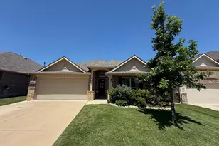 9324 Bronze Meadow Dr, Fort Worth, TX 76131 - Photo 2