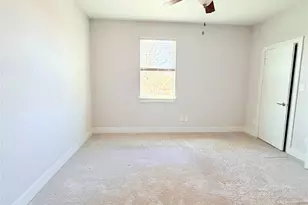 212 Stellariga Pl, Dallas, TX 75203 - Photo 6