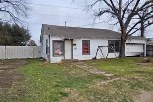 123 Virginia St, Irving, TX 75061 - Photo 2