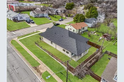 2561 Burton Avenue, Fort Worth, TX 76105 - Photo 20