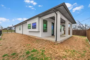 2561 Burton Ave, Fort Worth, TX 76105 - Photo 18