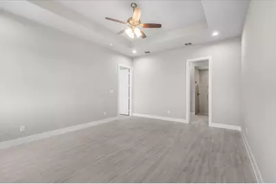 2561 Burton Avenue, Fort Worth, TX 76105 - Photo 12