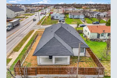 2561 Burton Avenue, Fort Worth, TX 76105 - Photo 22