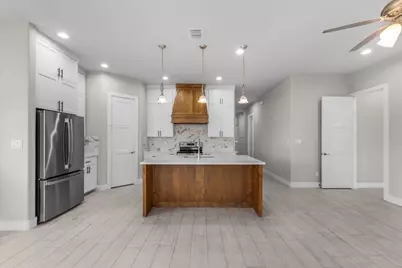 2561 Burton Avenue, Fort Worth, TX 76105 - Photo 6