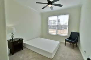 601 Eastpark Ln, Granbury, TX 76049 - Photo 18