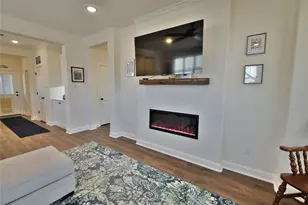 601 Eastpark Ln, Granbury, TX 76049 - Photo 12