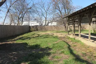 107 Scurlock Ave, Cleburne, TX 76031 - Photo 18