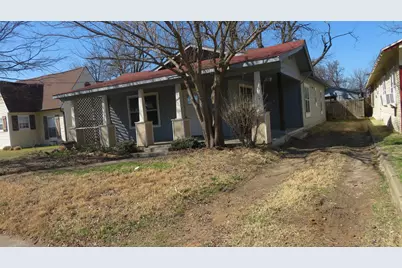 107 Scurlock Avenue, Cleburne, TX 76031 - Photo 2