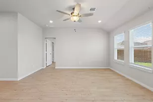 1337 Water Canna Dr, Justin, TX 76247 - Photo 18