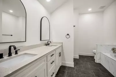 703 Meadowcreek Court, Garland, TX 75043 - Photo 22