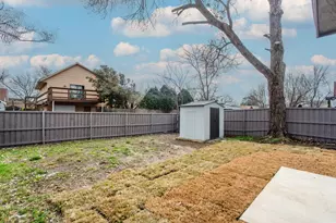 703 Meadowcreek Ct, Garland, TX 75043 - Photo 32