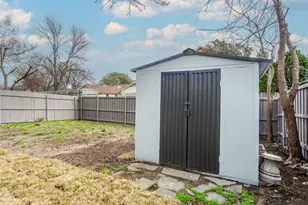 703 Meadowcreek Ct, Garland, TX 75043 - Photo 34